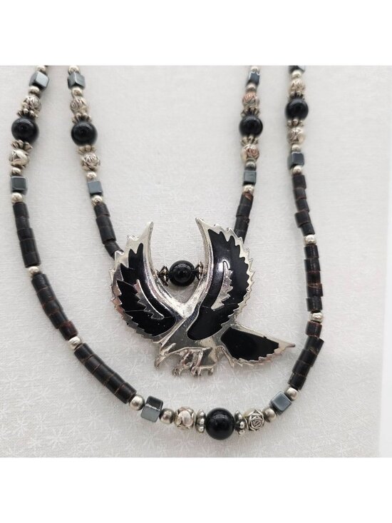 Unbranded Jewelry - Vintage Black Beaded Necklace With Silver Eagle Pendant 13" Drop